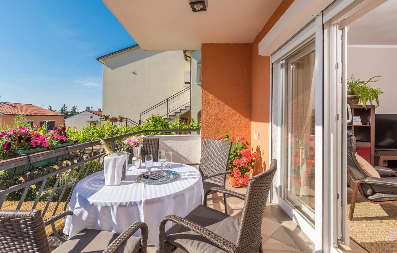 Apartments Loredana Пореч Екстер'єр фото