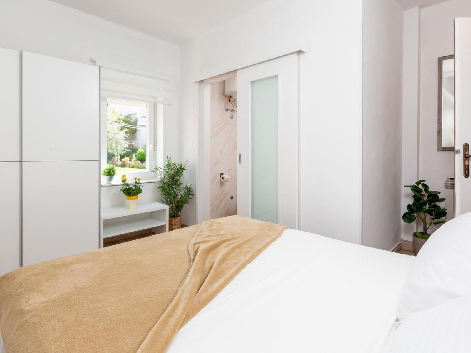 Apartments Loredana Пореч Екстер'єр фото