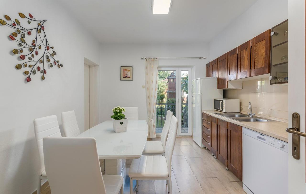 Apartments Loredana Пореч Екстер'єр фото